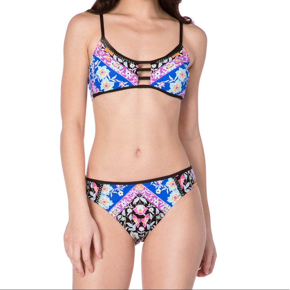 NANETTE LAPORE NEW SWIMSUIT